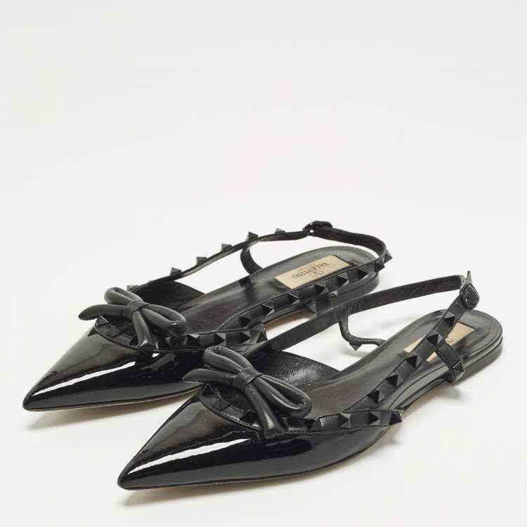 مملوكة مسبقًا Valentino Rockstud Size 39.5 Black Leather and Patent Leather Slingback Flats 