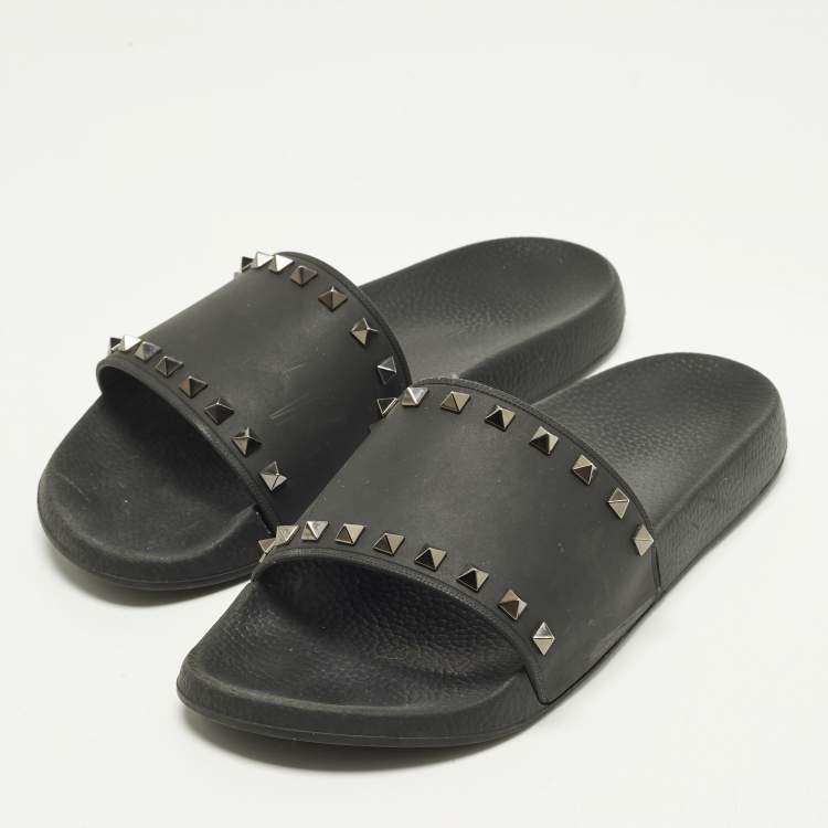 Pre Owned Valentino Rockstud Size 44 Black Rubber Pool Flat Slides 