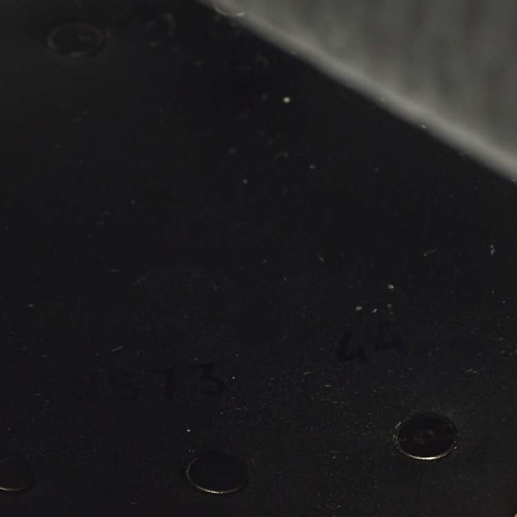 Pre Owned Valentino Rockstud Size 44 Black Rubber Pool Flat Slides 