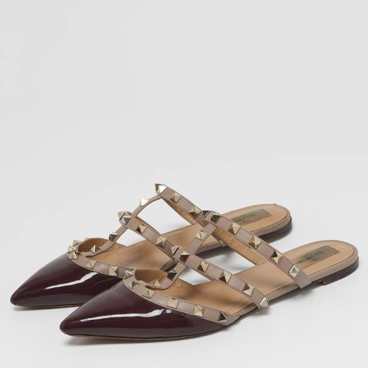 Pre Owned Valentino Rockstud Size 38.5 Burgundy Patent and Leather Flat Mules