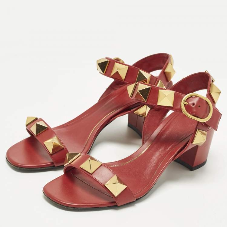 Pre Owned Valentino Roman Stud Size 38 Red Leather Ankle Strap Block Heel Sandals
