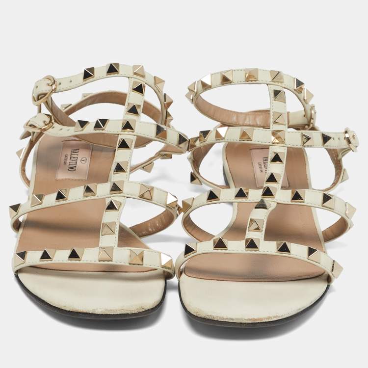 Pre Owned Valentino Rockstud Size 36 White Leather Ankle Strap Flat Sandals