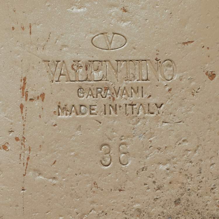 Pre Owned Valentino Rockstud Size 36 White Leather Ankle Strap Flat Sandals