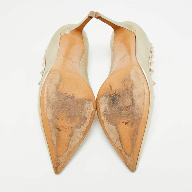 Pre Owned Valentino Rockstud Size 40 Metallic Leather Pumps