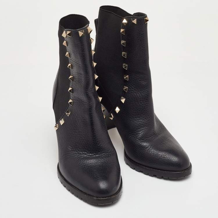 مملوكة مسبقًا Valentino Rockstud Size 37.5 Black Leather Block Heel Ankle Length Boots