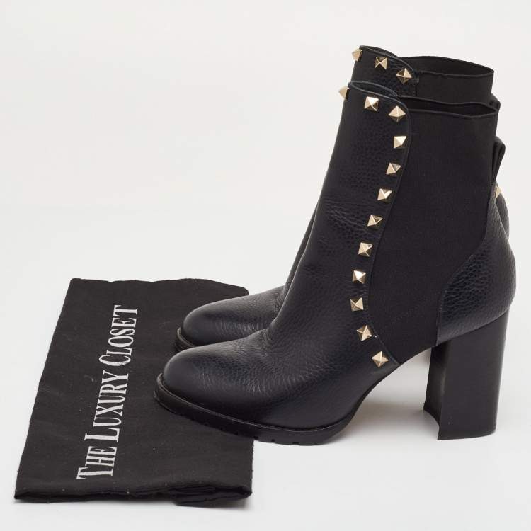 مملوكة مسبقًا Valentino Rockstud Size 37.5 Black Leather Block Heel Ankle Length Boots