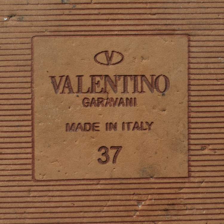 مملوكة مسبقًا Valentino  Size 37 Silver/Transperent Leather And PVC Rockstud Flat Slides