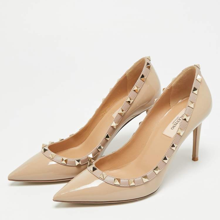 Pre Owned Valentino Rockstud Size 38 Beige Leather and Patent Pumps