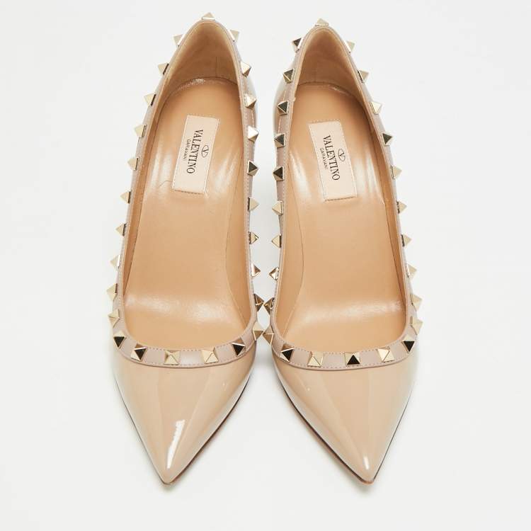 Pre Owned Valentino Rockstud Size 38 Beige Leather and Patent Pumps