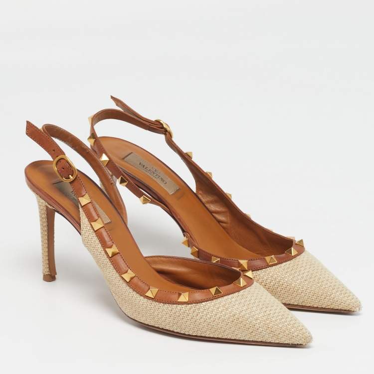 Pre Owned Valentino Rockstud Size 40 Cream/Brown Leather and Raffia Pumps