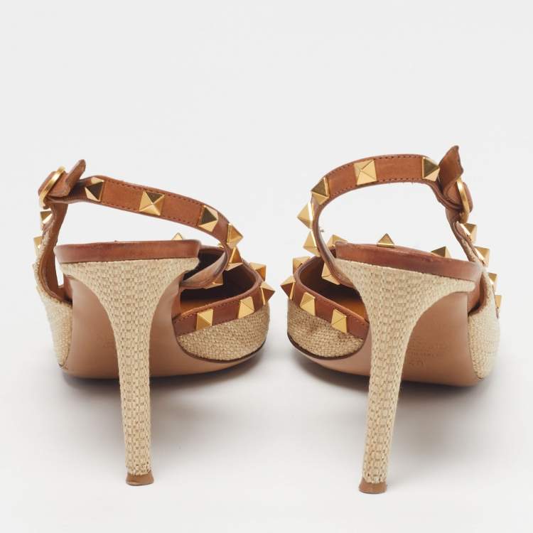 Pre Owned Valentino Rockstud Size 40 Cream/Brown Leather and Raffia Pumps