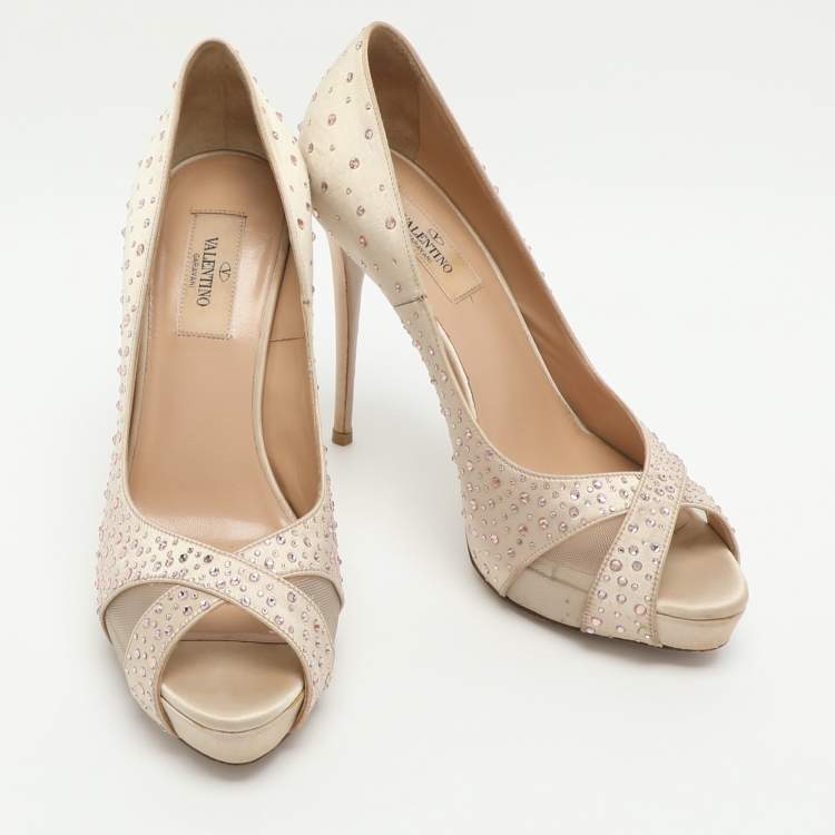 Pre Owned Valentino Beige Crystal Embellished Satin/Mesh Criss Cross Platform Pumps Size 38