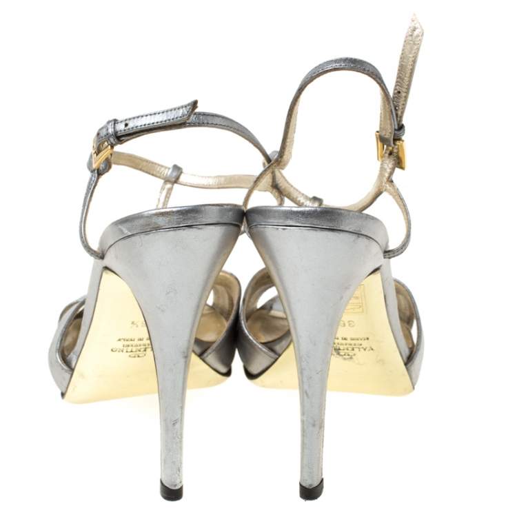 Pre Owned Valentino Metallic Silver Leather Knotted T-Strap Sandals Size 36.5