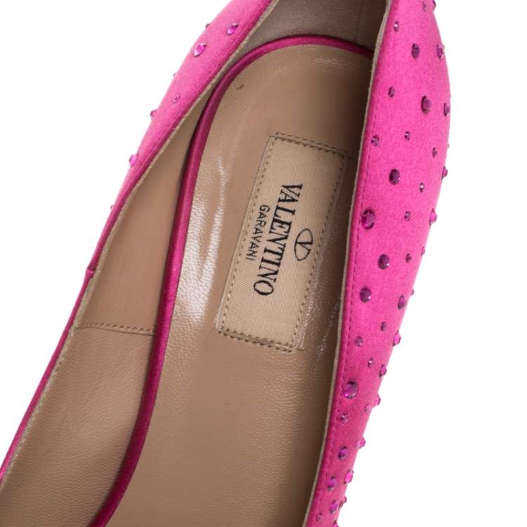 Pre Owned Valentino Pink Crystal Embellished Satin Peep Toe Platform Pumps Size 40