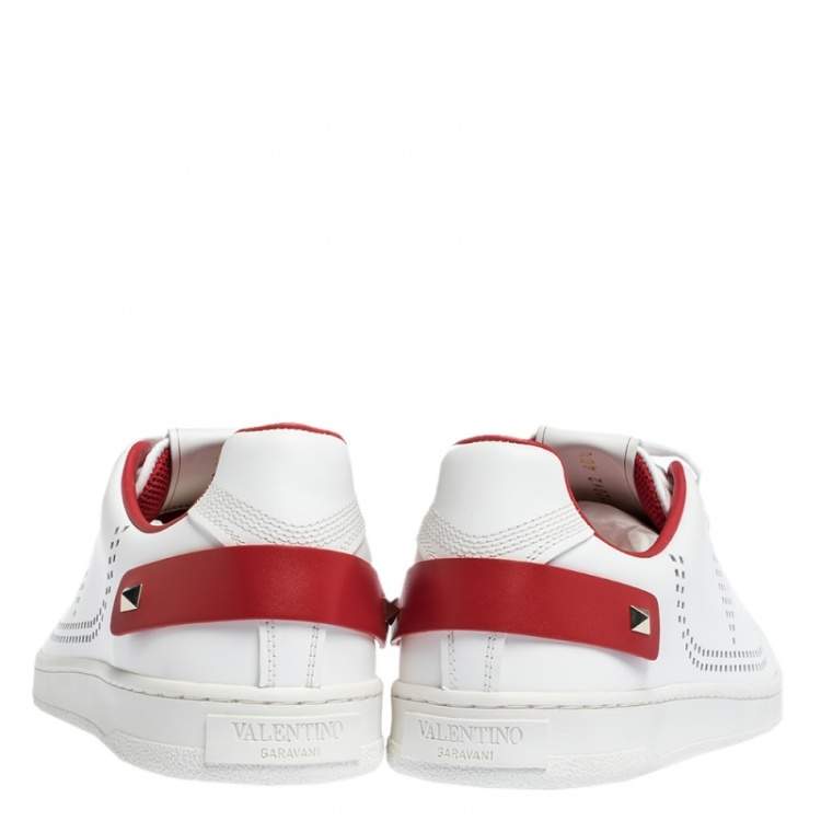 Pre Owned  Valentino Garavani White V-Logo Leather Sneakers Size IT 40.5