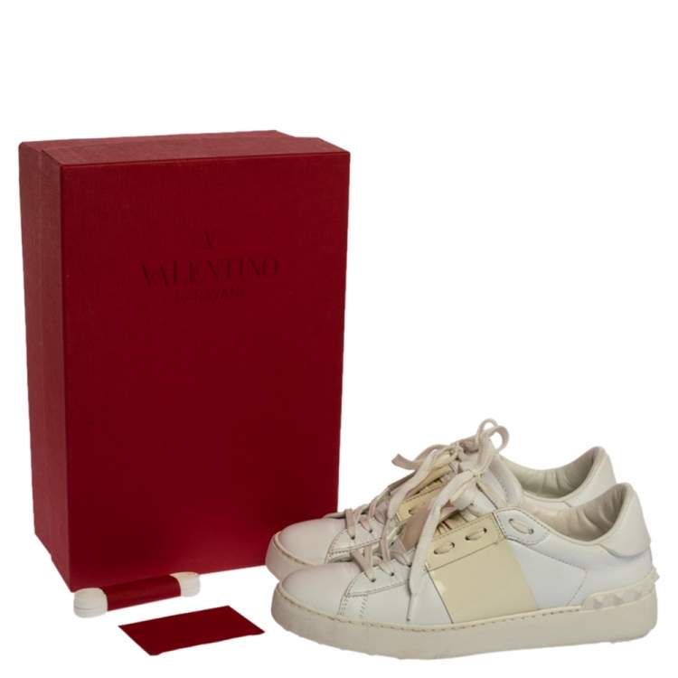 Pre Owned Valentino White Leather Rockstud Low Top Sneakers Size 37.5