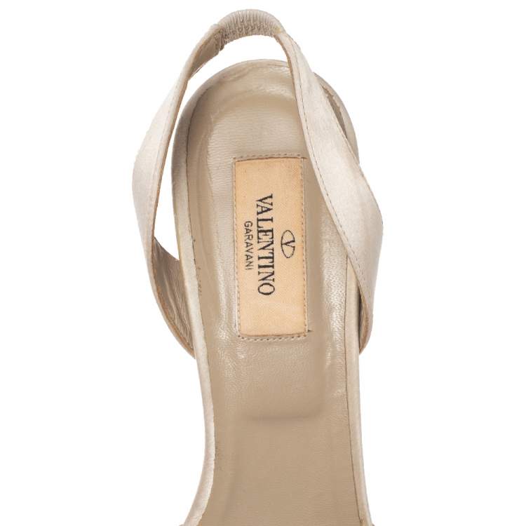 Pre Owned Valentino Beige Satin Crystal Embellished Peep Toe Slingback Sandals Size 37