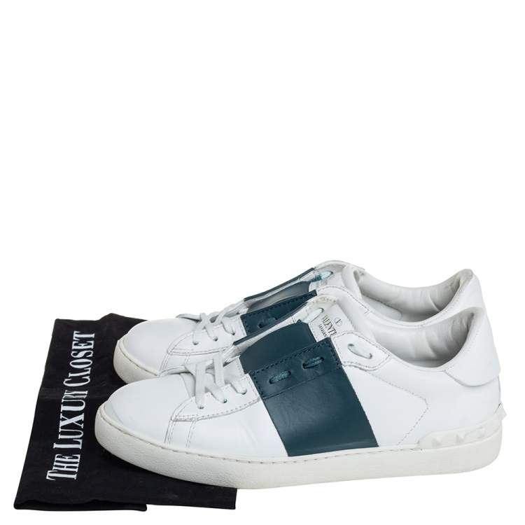 Pre Owned Valentino White/Grey Leather Rockstud Low Top Sneakers Size 39
