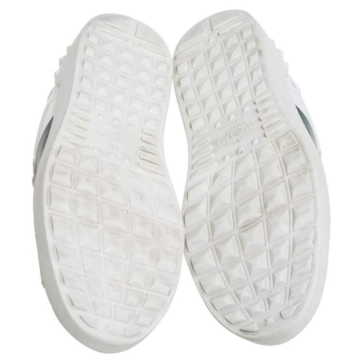 Pre Owned Valentino White/Grey Leather Rockstud Low Top Sneakers Size 39