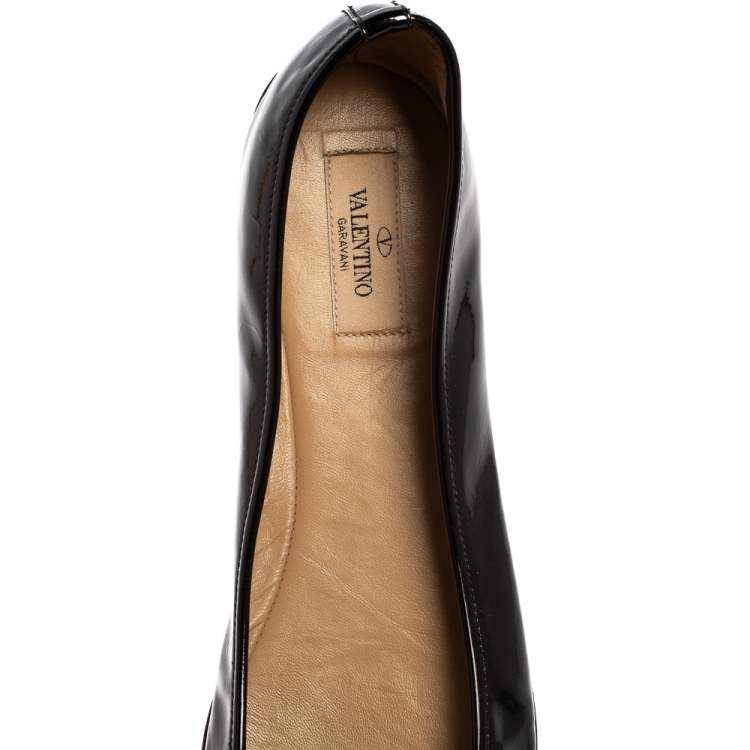 Pre Owned Valentino Black/Beige Patent And Leather  Roses Ballet Flats Size 40