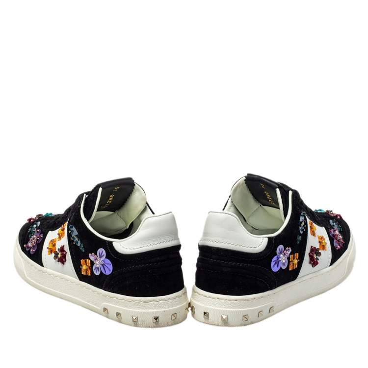 Pre Owned Valentino Black/White Suede And Leather Embellished Low Top Sneakers Size 35