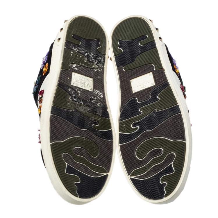 Pre Owned Valentino Black/White Suede And Leather Embellished Low Top Sneakers Size 35