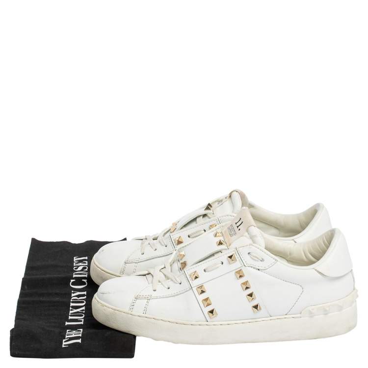 Pre Owned Valentino White Leather  Rockstud Untitled Low Top Sneakers Size 39.5