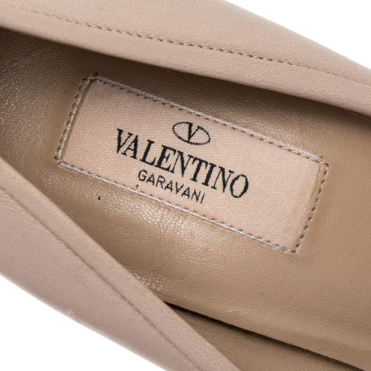Pre Owned Valentino Beige Leather Platform Pumps Size 40