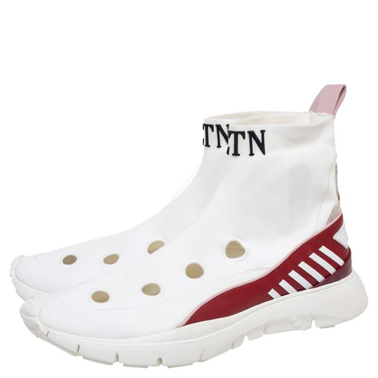 مملوكة مسبقًا Valentino White Stretch Fabric Cut Out Sock Sneakers Size 40