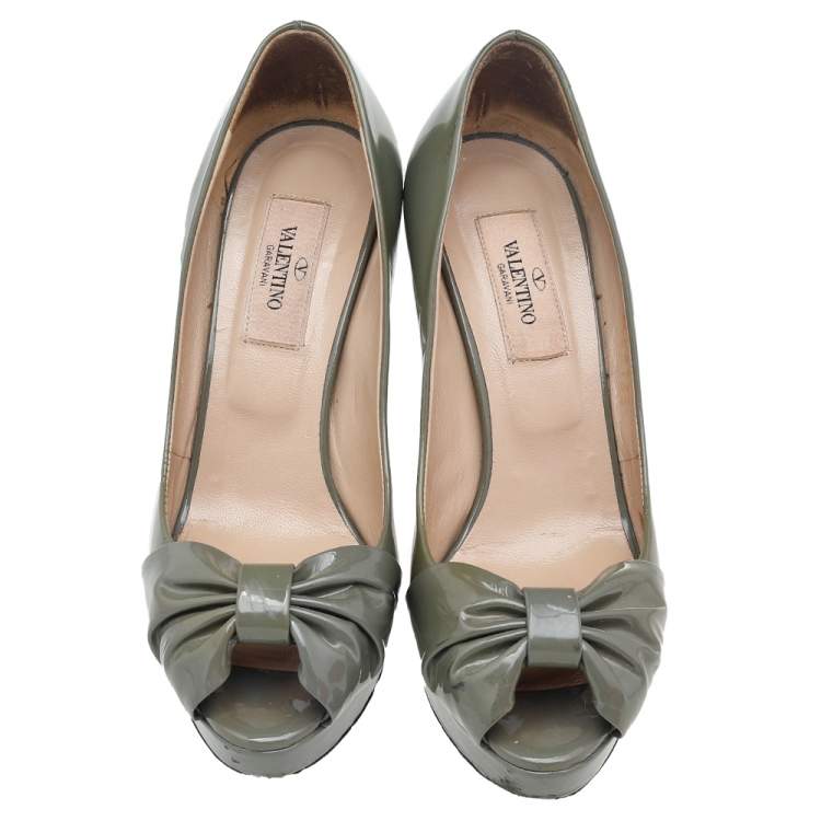 Pre Owned Valentino Olive Green Patent Leather Platform Peep Toe Pumps Size 35