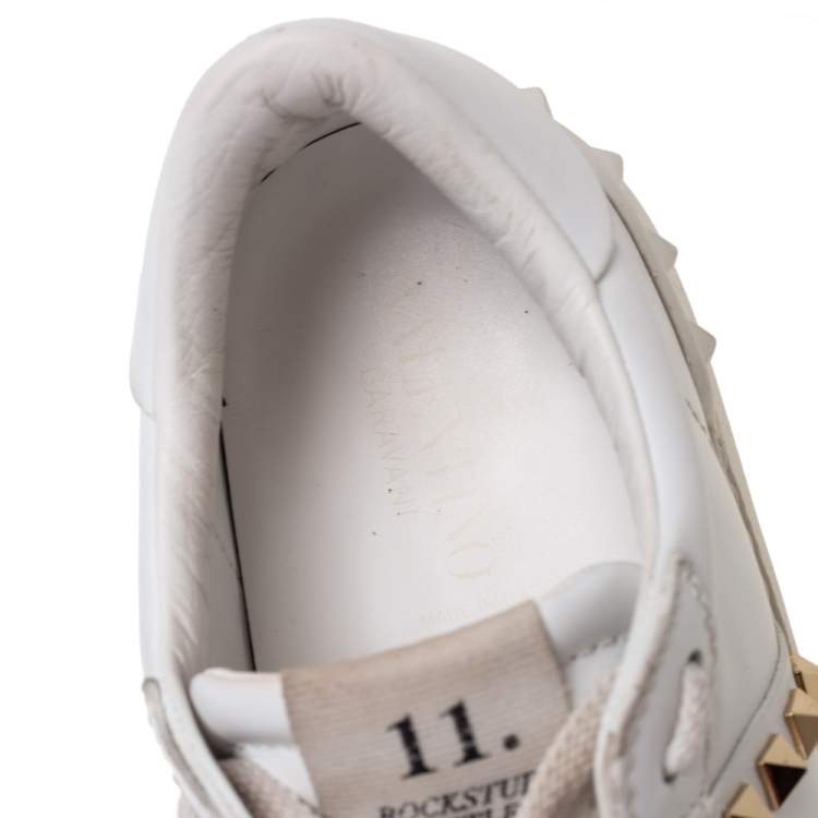 مملوكة مسبقًا Valentino White Leather Rockstud Untitled Low Top Sneakers Size 39