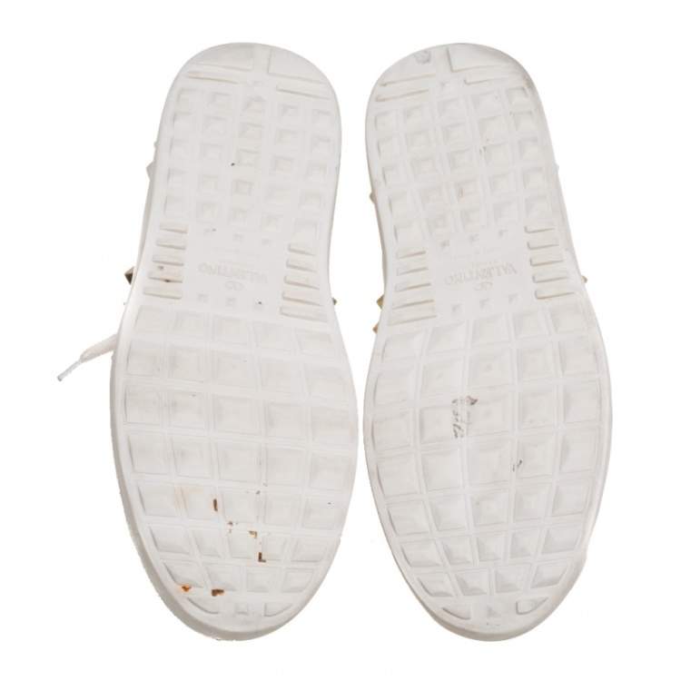 مملوكة مسبقًا Valentino White Leather Rockstud Untitled Low Top Sneakers Size 39