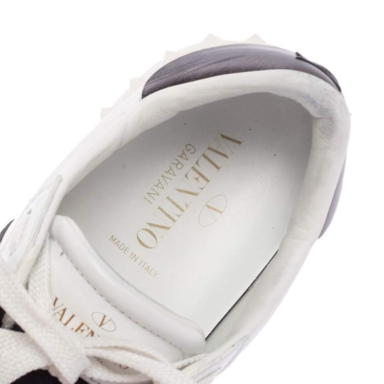 Pre Owned Valentino White/Black Leather Rockstud Low Top Sneakers Size 37.5
