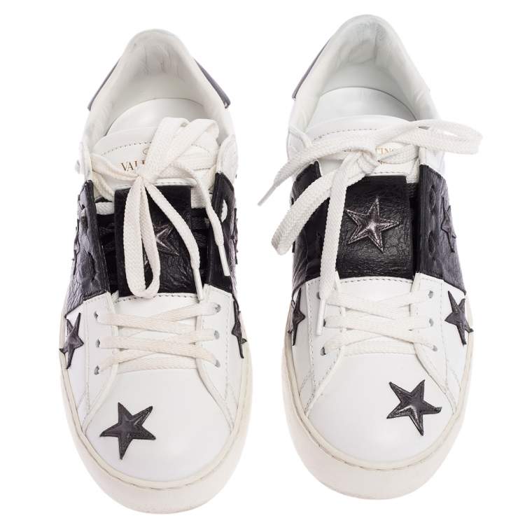 Pre Owned Valentino White/Black Leather Rockstud Low Top Sneakers Size 37.5