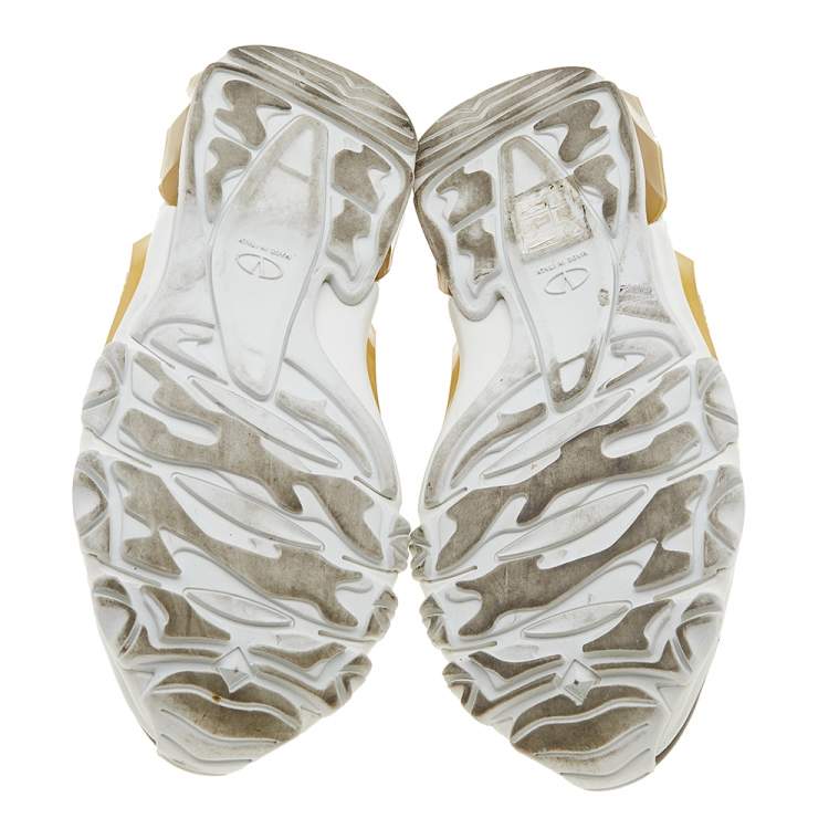 مملوكة مسبقًا Valentino Metallic Leather Lace Up Sneakers Size 36