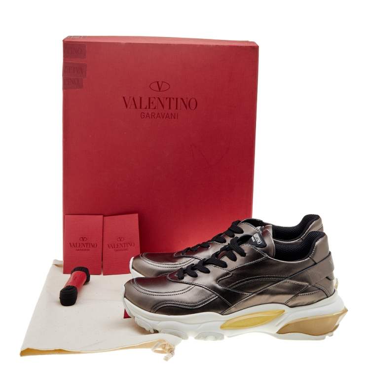 مملوكة مسبقًا Valentino Metallic Leather Lace Up Sneakers Size 36