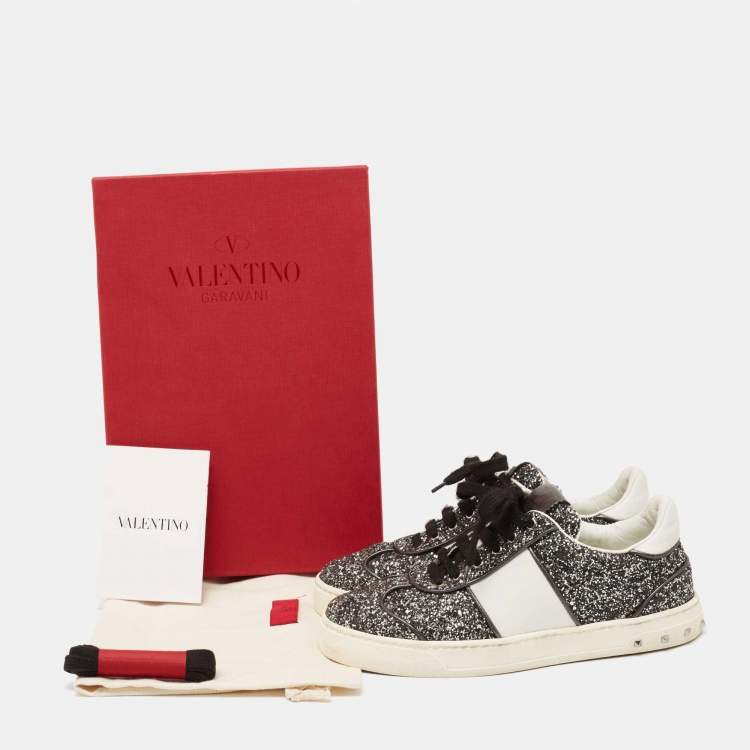مملوكة مسبقًا Valentino Black/White Glitter and Leather Fly Crew Low Top Sneakers Size 37.5