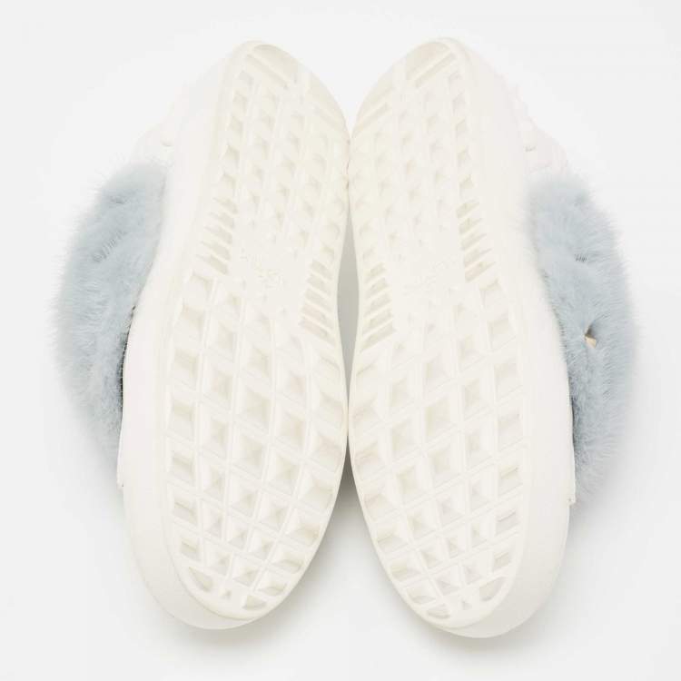Pre Owned Valentino White/Blue Leather And Mink Fur Rockstud Low Top Sneakers Size 40