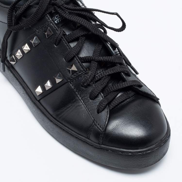 Pre Owned Valentino Black Leather Rockstud Untitled Low-Top Sneakers Size 39.5