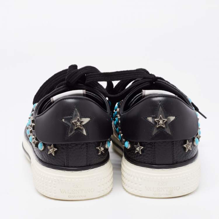 مملوكة مسبقًا Valentino Black Leather Star Studded Low Top Sneakers Size 36