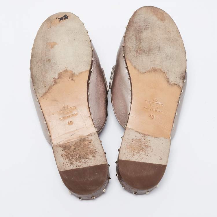 Pre Owned Valentino Metallic Bronze Leather Soul Rockstud Flat Mules Size 40