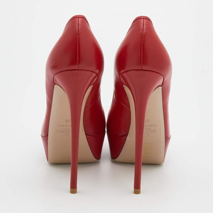 Pre Owned Valentino Red Leather Platform Pumps Size 39