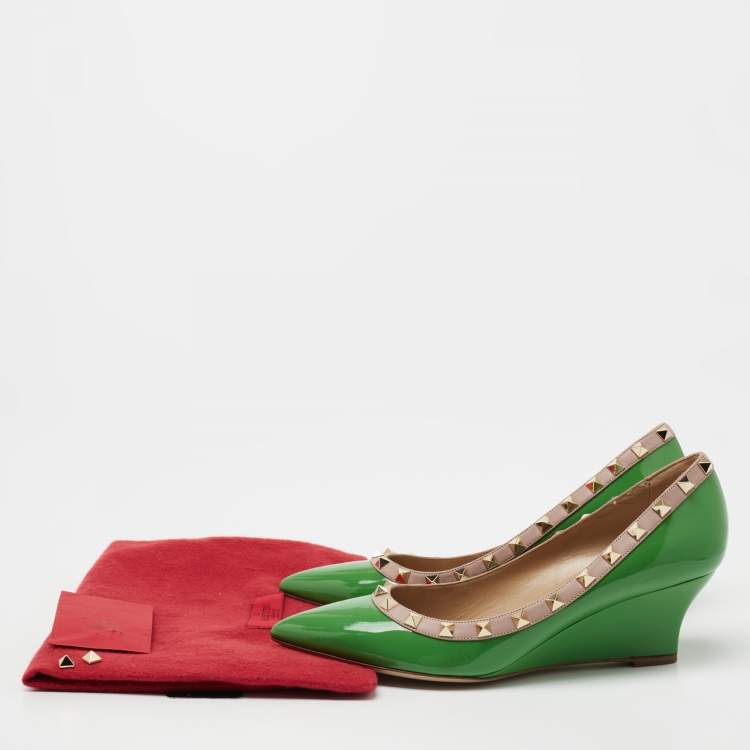 Pre Owned Valentino Green/Beige Patent And Leather Rockstud Wedge Pumps Size 38