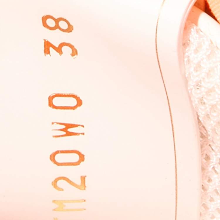 مملوكة مسبقًا Valentino White/Neon Orange Leather Backnet VLOGO Sneakers Size 38