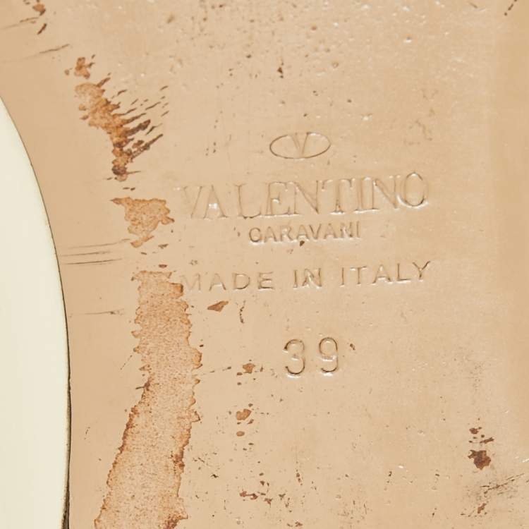 Pre Owned Valentino Cream Patent Leather Rockstud Ballet Flats Size 39