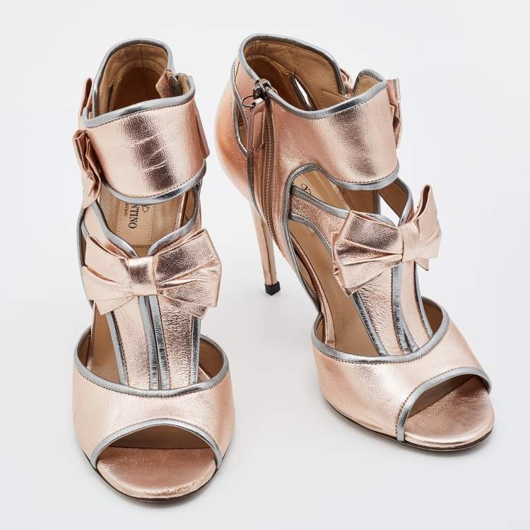 Pre Owned Valentino Metallic Pink/Grey Leather Bow Open Toe Ankle Strap Sandals Size 40