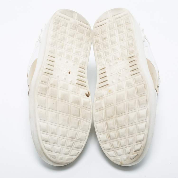 مملوكة مسبقًا Valentino White/Gold  Leather  Rockstud Low Top Sneakers Size 37