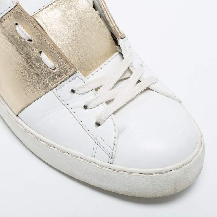 مملوكة مسبقًا Valentino White/Gold  Leather  Rockstud Low Top Sneakers Size 37