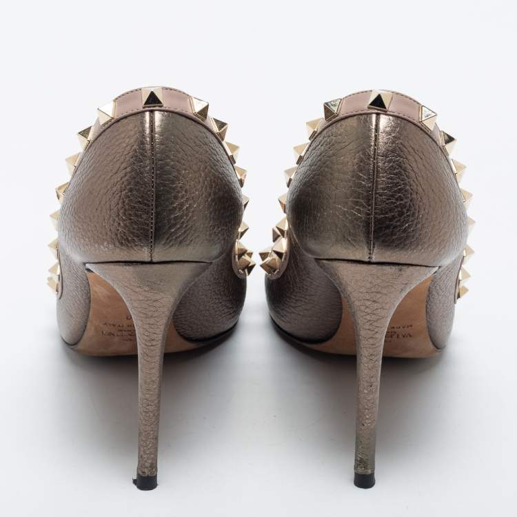 Pre Owned Valentino Metallic Grey Leather Rockstud Pumps Size 40