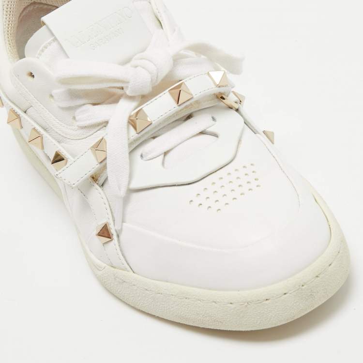Pre Owned Valentino White Leather Rockstud Low Top Sneakers Size 35